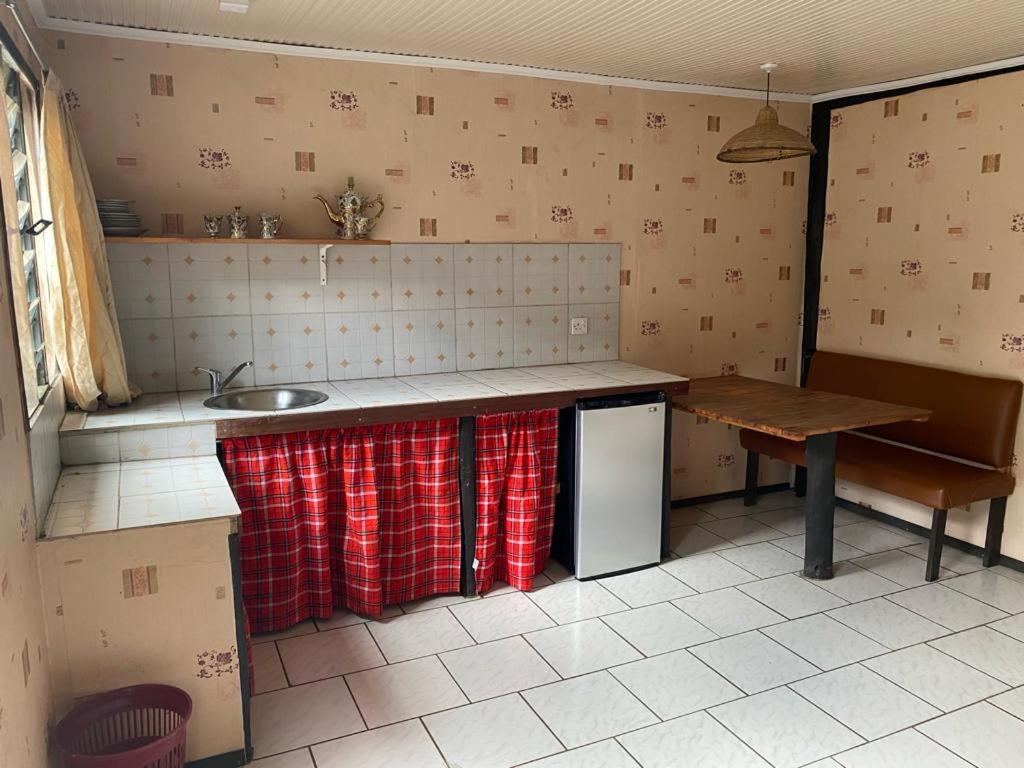 Guesthousejane Villa & Apartments Naivasha Dış mekan fotoğraf