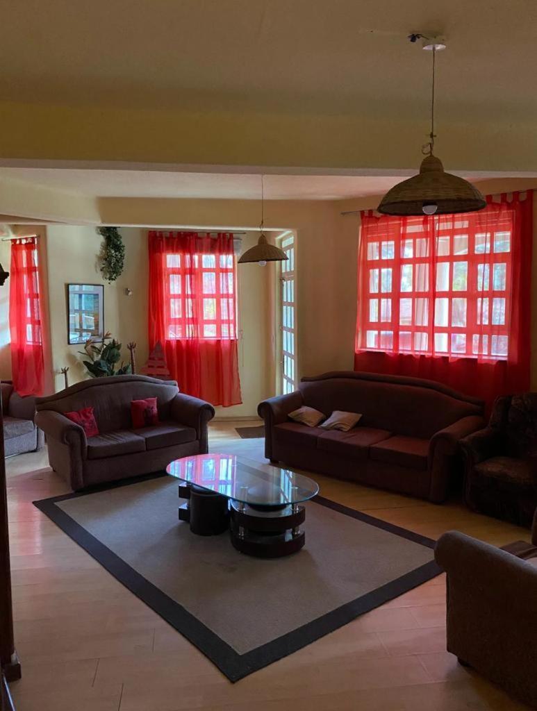 Guesthousejane Villa & Apartments Naivasha Dış mekan fotoğraf