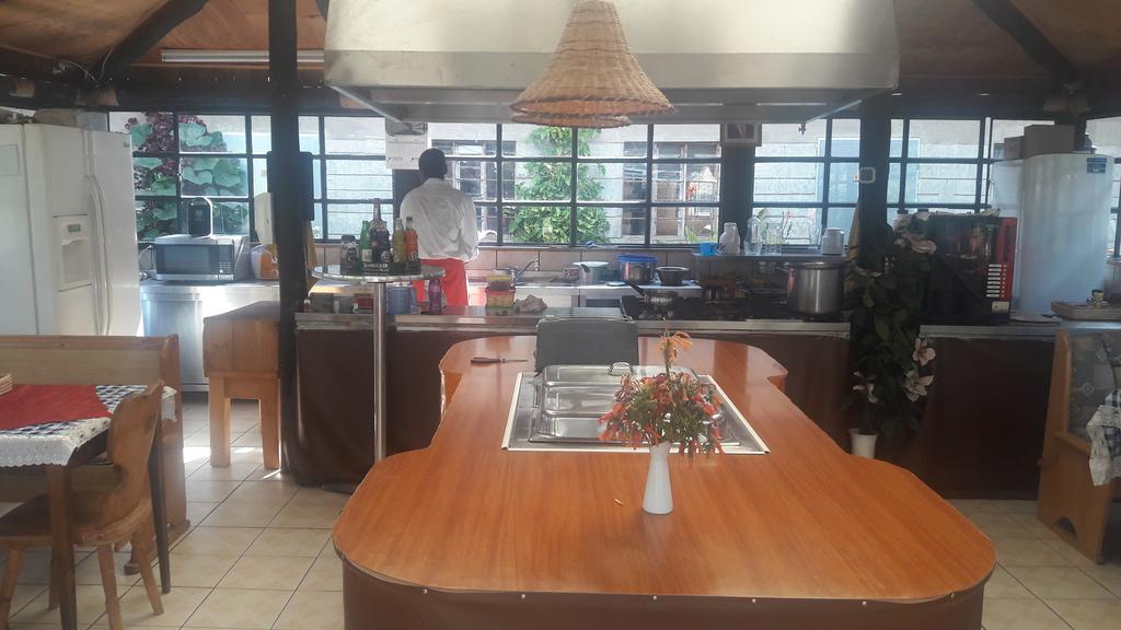 Guesthousejane Villa & Apartments Naivasha Dış mekan fotoğraf